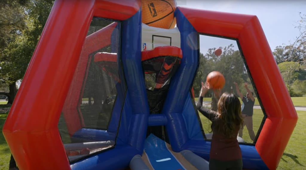 NEW Basketball interactive inflatable